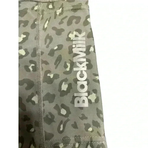 BlackMilk Women's GreenLeopard Print High-Waisted Biker Shorts M - Picture 4 of 8
